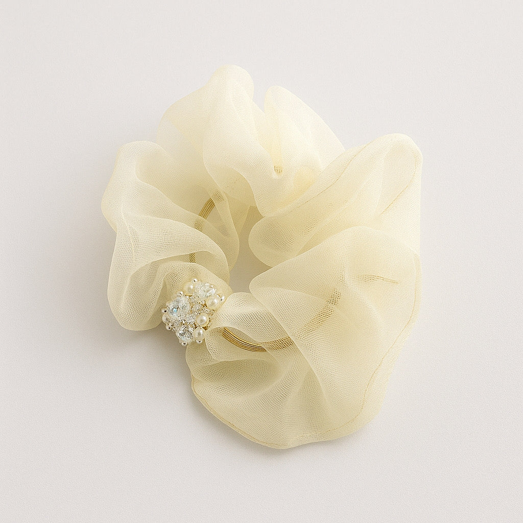 Luxury hair accessory for weddings and special events.